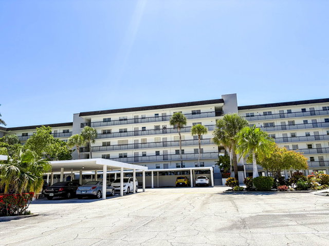 Starlite Condo photo 2